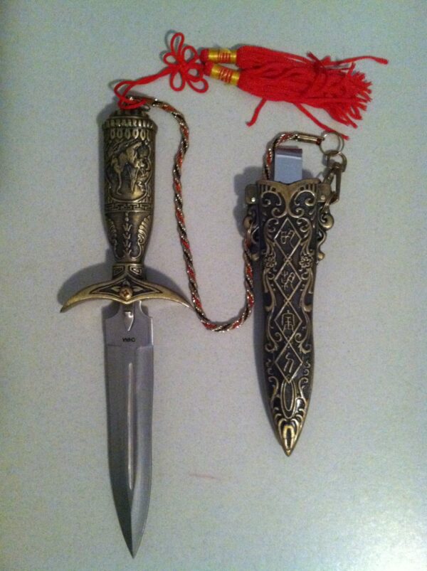 Ornate Jeweled Dagger