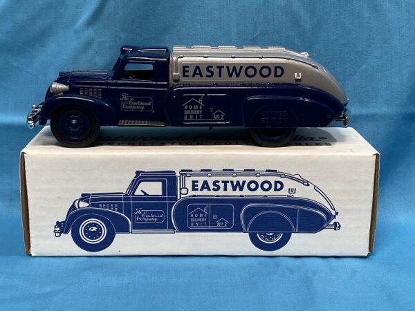 ERTL 1939 Dodge Airflow Tanker Bank! Stock #B315 Eastwood company bank - Image 7