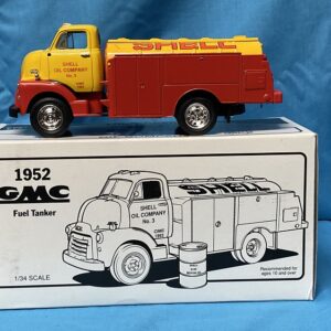 First Gear Shell Oil Company 1952 GMC Fuel Tanker 1:34 #28-0106