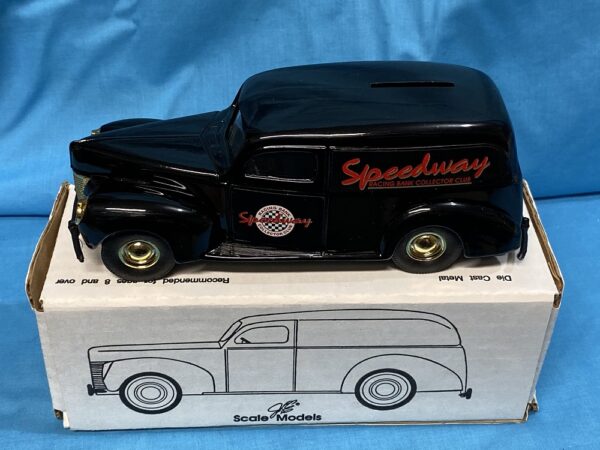 ERTL 1:25 1940 FORD PANEL VAN SPEEDWAY MARKETING GD-6006 IN ORIGINAL BOX - Image 4