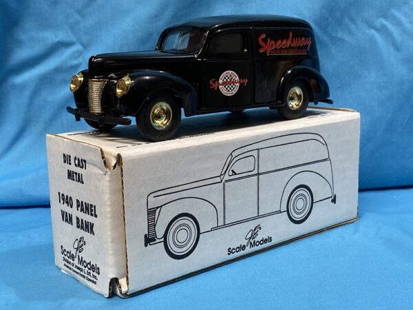 ERTL 1:25 1940 FORD PANEL VAN SPEEDWAY MARKETING GD-6006 IN ORIGINAL BOX - Image 3