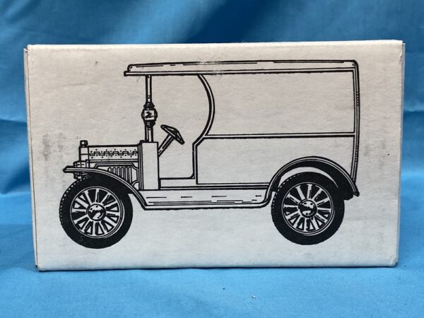 ERTL stock# 9704UR Open Front Panel Side"UPS" Truck Locking Coin Bank - Image 9