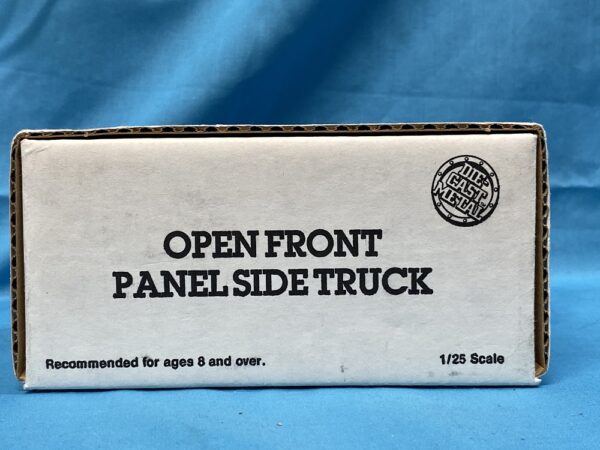 ERTL stock# 9704UR Open Front Panel Side"UPS" Truck Locking Coin Bank - Image 8