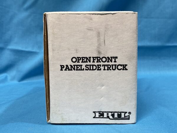 ERTL stock# 9704UR Open Front Panel Side"UPS" Truck Locking Coin Bank - Image 7