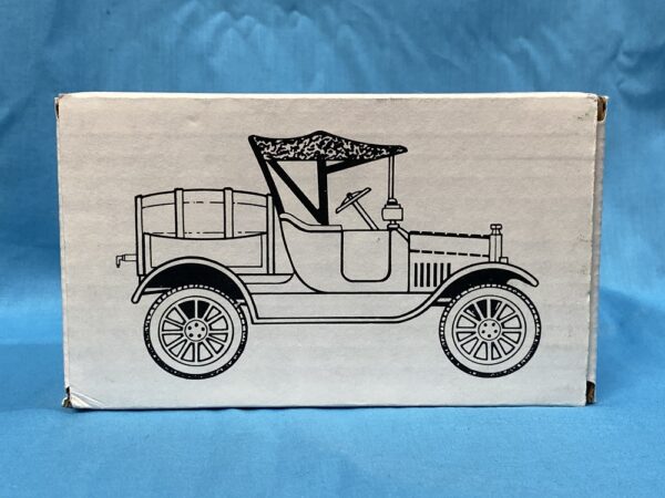 ERTL 1918 Barrel Bank #9173 Old Milwaukee 1/25 Scale - Image 9