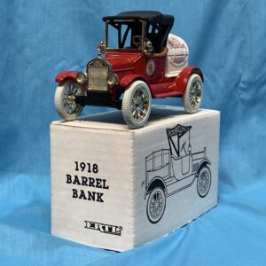 ERTL 1918 Barrel Bank #9173 Old Milwaukee 1/25 Scale