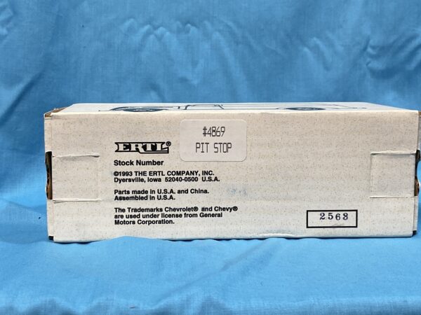 ERTL PIT STOP #15 BILLY THE KID 1938 CHEVY PANEL STOCK #4869 - Image 10