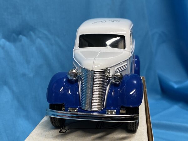 ERTL PIT STOP #15 BILLY THE KID 1938 CHEVY PANEL STOCK #4869 - Image 2